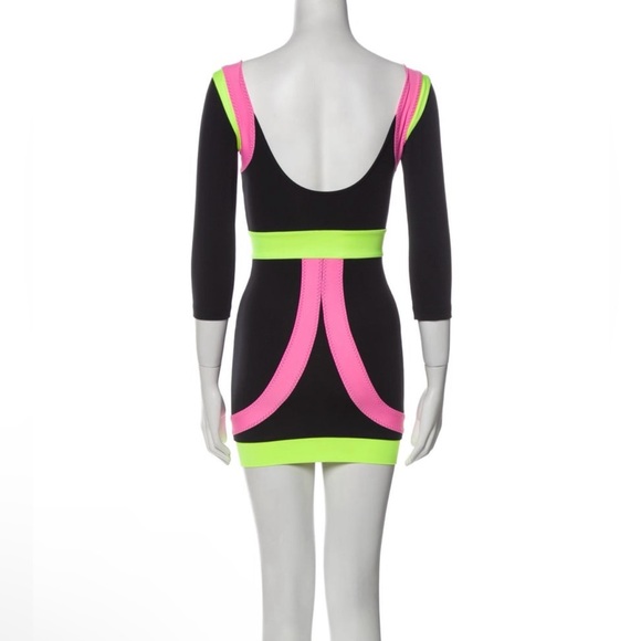 AGENT
PROVOCATEUR
Sindy Dress (RARE & COLLECTABLE) - Picture 11 of 13